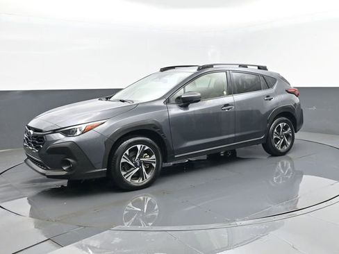 Used 2025 Subaru Crosstrek 2.0i Premium AWD/4WD image 2