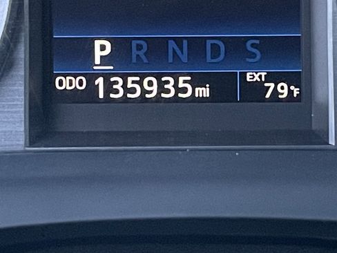 Used 2016 Toyota Tundra Platinum image 24