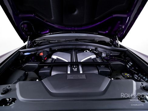 Used 2025 Rolls-Royce Cullinan image 40