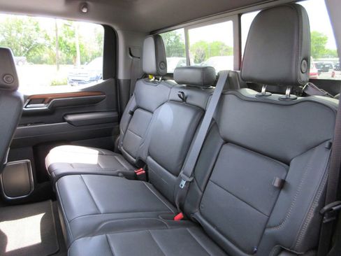 Certified 2023 GMC Sierra 1500 Denali AWD/4WD image 24