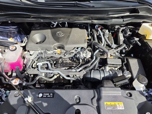 Used 2026 Toyota Sienna XLE FWD image 32