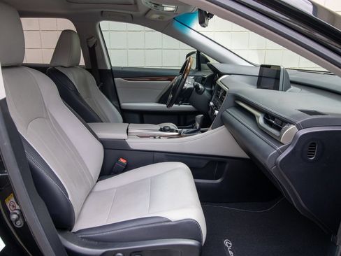 Used 2019 Lexus RX 350L FWD w/ Premium Package image 24