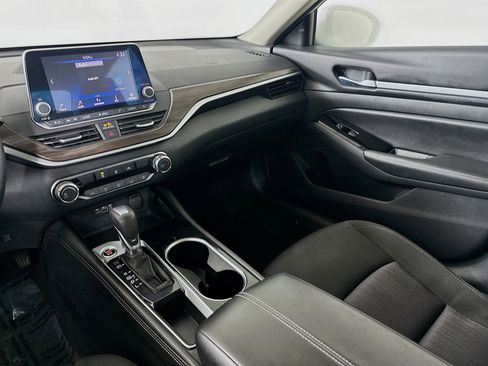 Used 2023 Nissan Altima 2.5 SV image 21