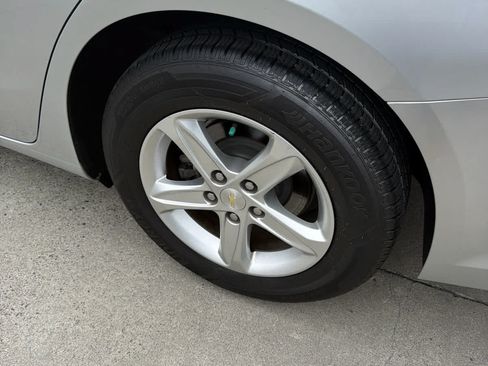 Used 2020 Chevrolet Malibu LS FWD image 9