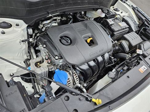 Used 2024 Kia Seltos S image 18