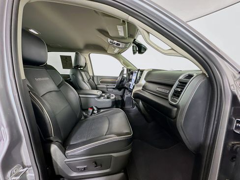 Used 2024 RAM 2500 Laramie image 32