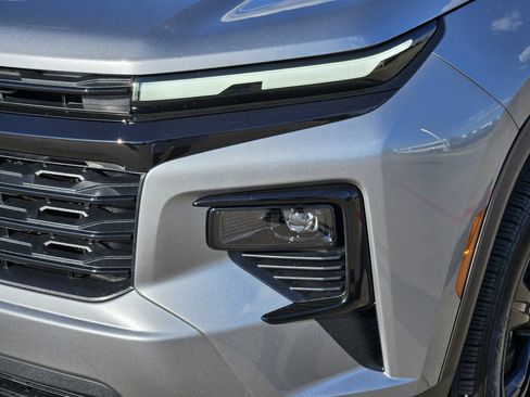New 2027 Chevrolet Traverse LT w/ Midnight/Sport Edition FWD image 10