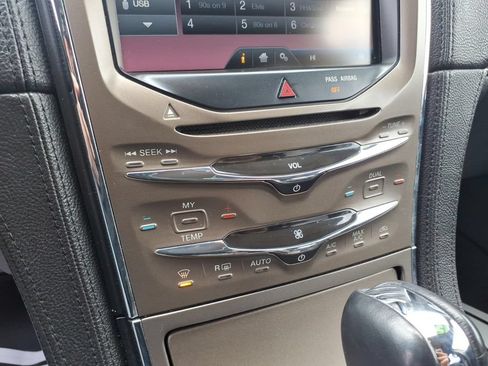 Used 2015 Lincoln MKX AWD w/ Equipment Group 102A image 18