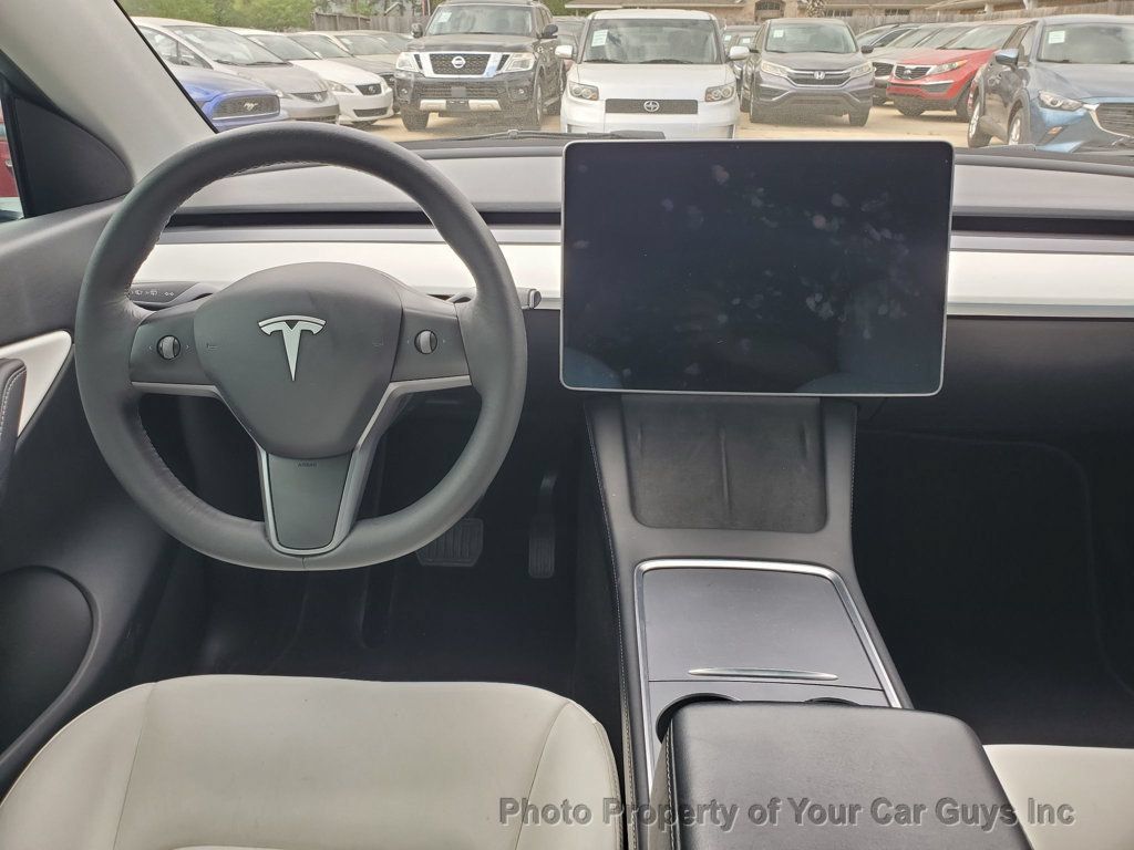 Used 2022 Tesla Model Y Long Range AWD/4WD image 17