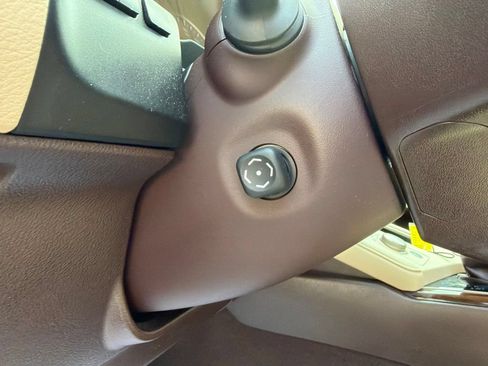 Used 2018 Lexus ES 350 w/ Ultra Luxury Package FWD image 19
