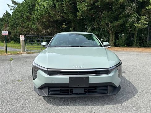 Used 2025 Kia K4 FWD image 2