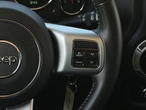 Used 2013 Jeep Wrangler Unlimited Sport AWD/4WD image 15