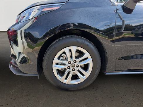 Certified 2025 Toyota Sienna XLE w/ XLE Plus Package AWD/4WD image 27