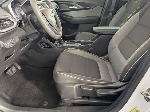 Used 2021 Chevrolet TrailBlazer LS AWD/4WD image 11