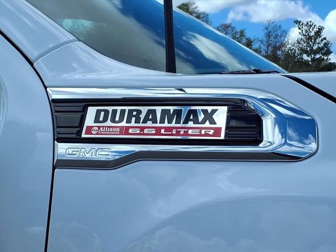 Used 2023 GMC Sierra 3500 Denali w/ Denali Ultimate Package image 11