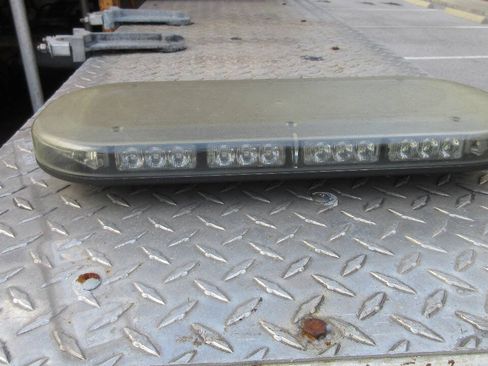 Used 2007 Ford F550 2WD Regular Cab Super Duty image 20