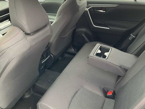 Used 2024 Toyota RAV4 SE w/ Weather & Moonroof Package image 30