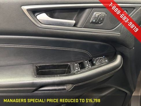 Used 2019 Ford Edge Titanium image 26