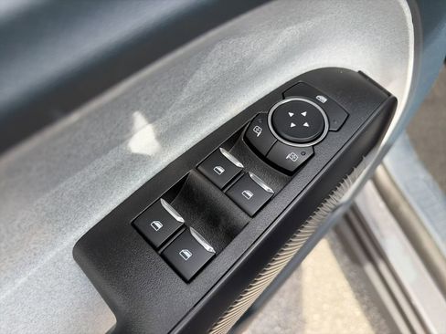 New 2026 Ford Maverick XLT FWD image 19