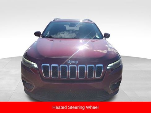 Used 2019 Jeep Cherokee Latitude w/ Cold Weather Group image 9
