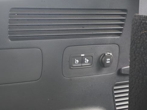 Used 2023 Kia Sorento S w/ Panoramic Sunroof Package FWD image 38