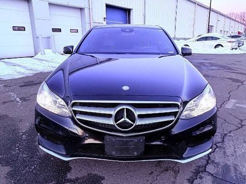 Used 2016 Mercedes-Benz E 350 4MATIC Sedan image 3