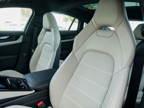 New 2026 Porsche Panamera 4 image 5