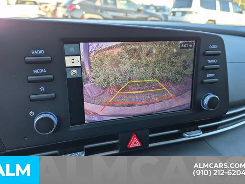 Certified 2026 Hyundai Elantra SE w/ Cargo Package FWD image 22