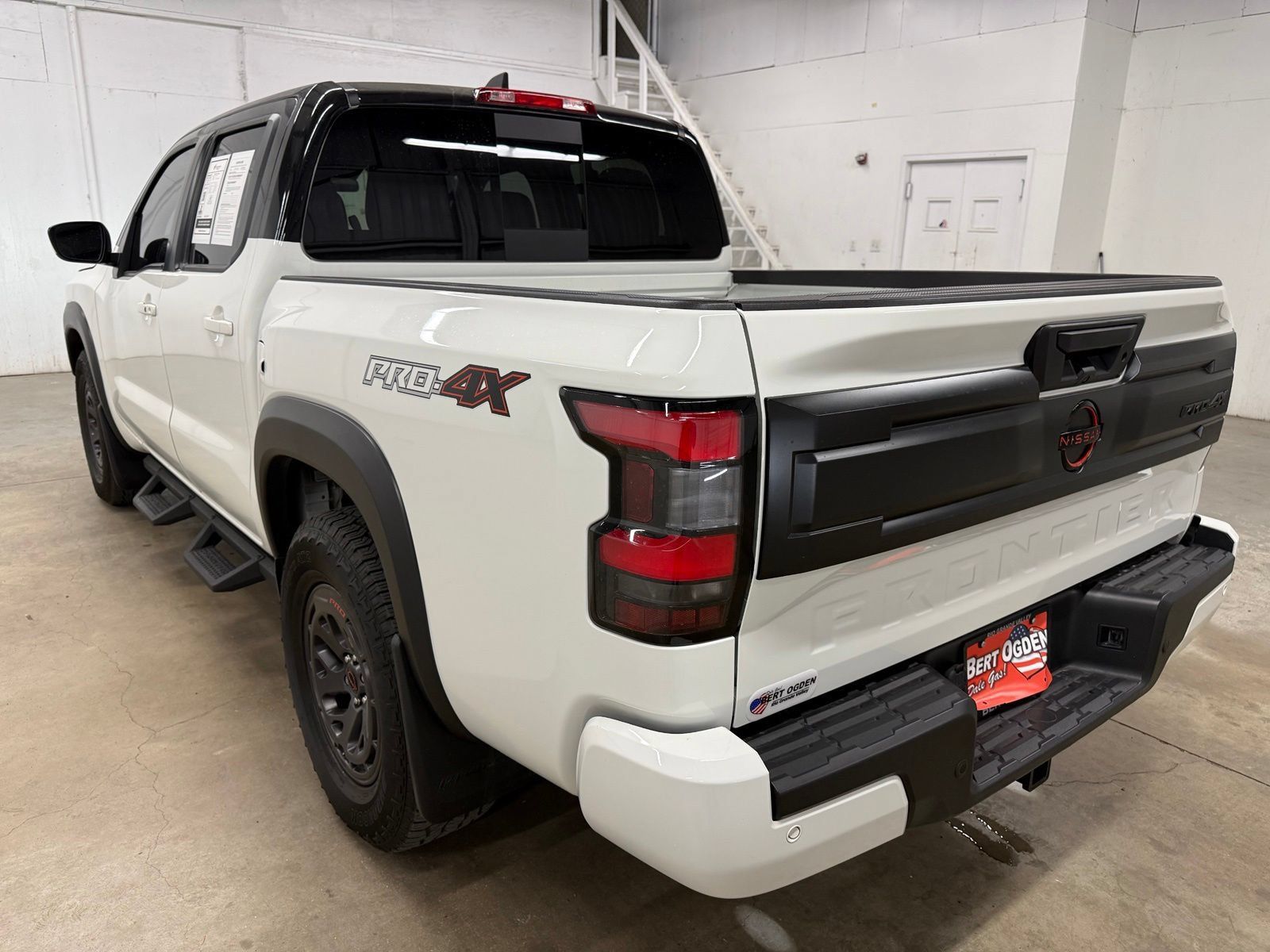 Used 2025 Nissan Frontier PRO-4X w/ Tow Package AWD/4WD image 7