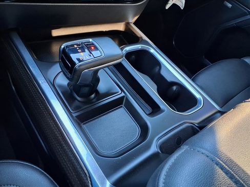 Used 2024 Chevrolet Silverado 1500 LT Trail Boss w/ LT Trail Boss Premium Package image 24