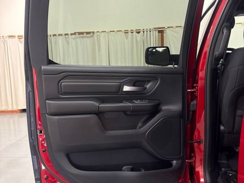 New 2026 RAM 1500 Express AWD/4WD image 21