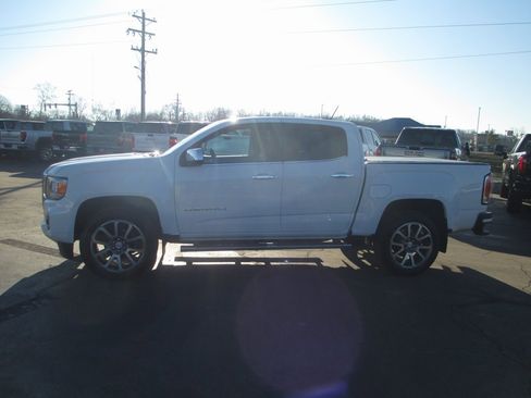 Certified 2021 GMC Canyon Denali image 10