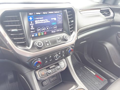 Used 2022 GMC Acadia AT4 w/ Technology Package AWD/4WD image 21