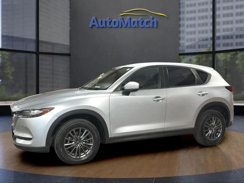 Used 2019 MAZDA CX-5 Touring image 5