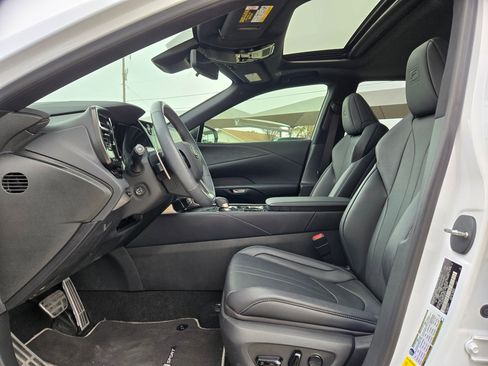 Used 2024 Lexus RX 350 F Sport image 9