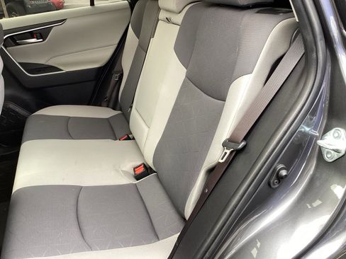 Used 2019 Toyota RAV4 XLE image 13