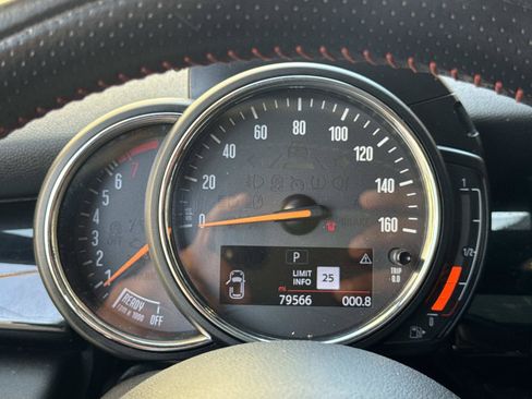 Used 2019 MINI Cooper S w/ Signature Upholstery Package FWD image 14