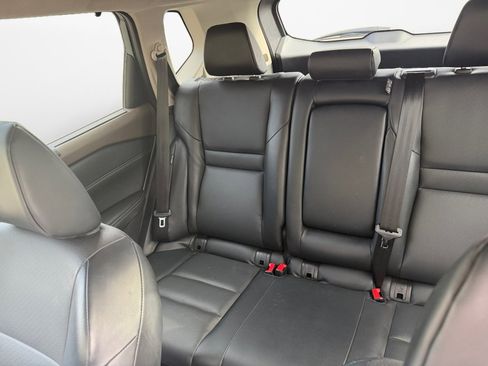 Used 2023 Nissan Rogue SV w/ SV Premium Package image 12