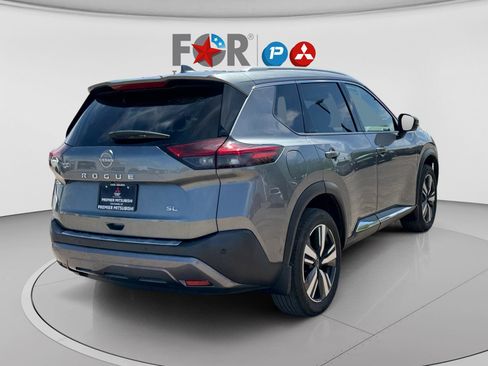 Used 2023 Nissan Rogue SL w/ SL Premium Package FWD image 13