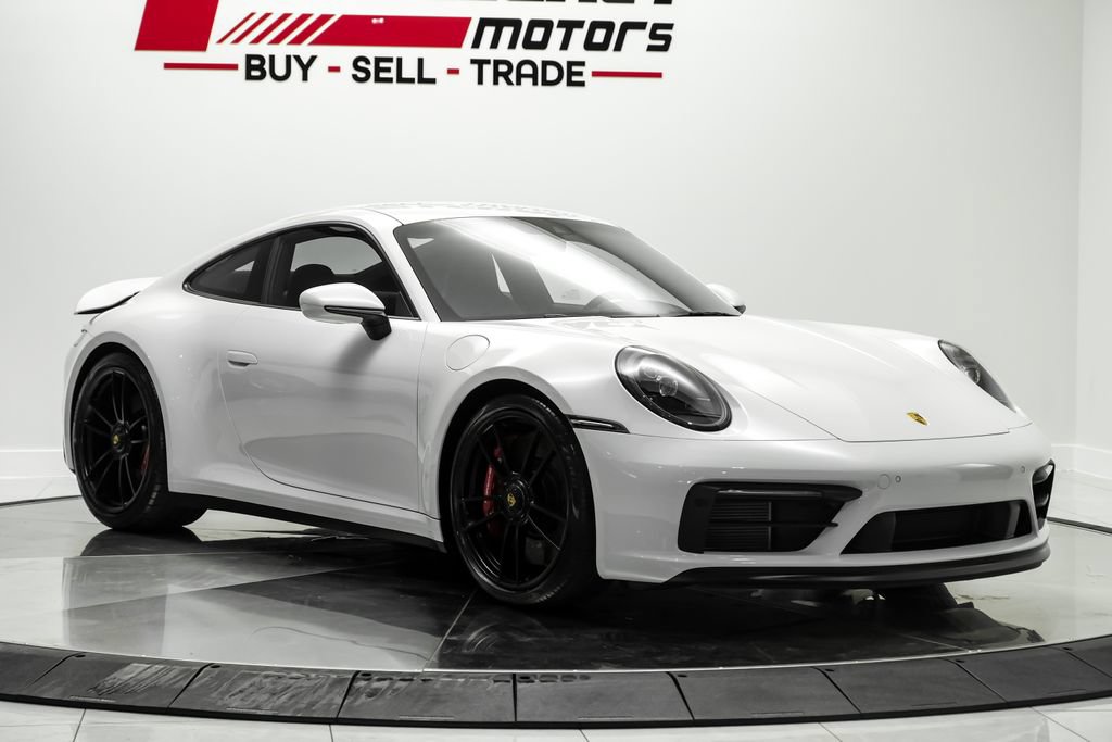 Used 2024 Porsche 911 Carrera GTS RWD image 5