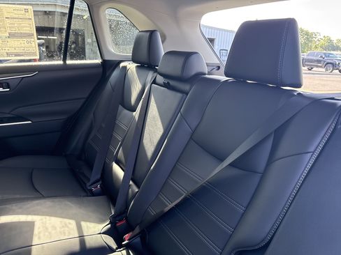 New 2025 Toyota RAV4 XLE Premium w/ Weather Package FWD image 25