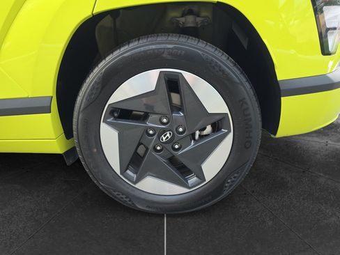 Used 2024 Hyundai Kona SEL FWD image 15