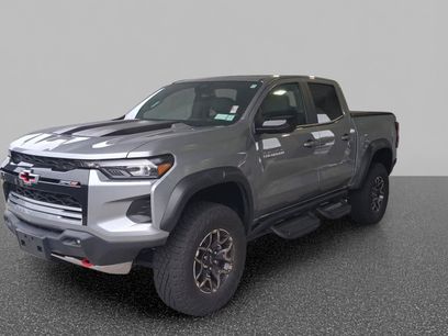Used 2025 Chevrolet Colorado ZR2 w/ Technology Package