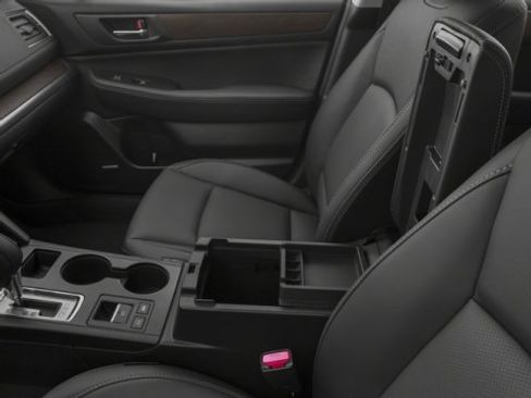 Used 2017 Subaru Outback 2.5i Limited image 18