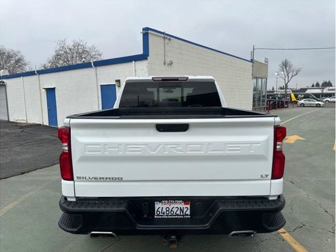 Used 2019 Chevrolet Silverado 1500 LT Trail Boss image 10