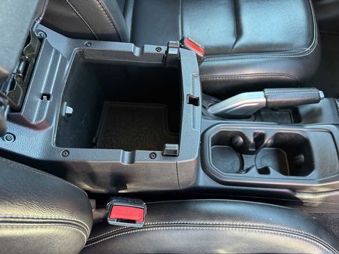 Used 2021 Jeep Wrangler Unlimited Sahara image 20