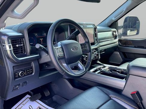 Certified 2025 Ford F250 Lariat w/ Lariat Ultimate Package AWD/4WD image 14