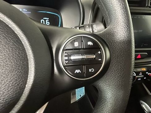 Used 2024 Kia Soul LX w/ Option Group 015 FWD image 16