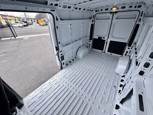 Used 2025 RAM ProMaster 2500 w/ Safety Group image 12