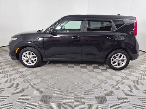 Used 2020 Kia Soul S FWD image 6